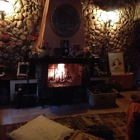 Oda ve Kahvaltı Rollo Garden 3*