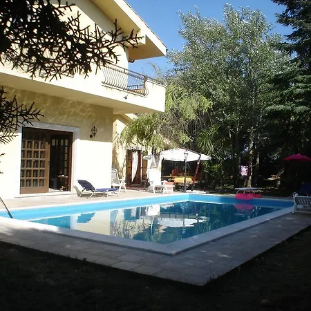 Rollo Garden 3*